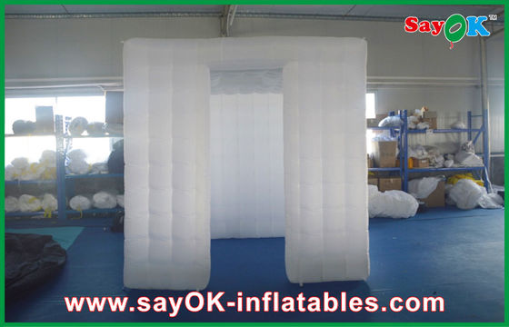 غرفه عکس خنده دار دارای برچسب سه بعدی سفید تاشو کیوسک غرفه عکس بادی با پنجره