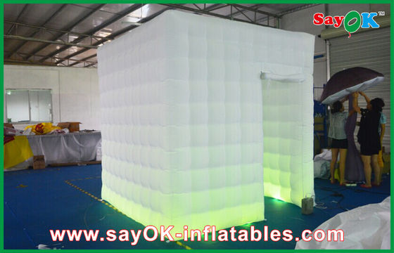چادر مکعبی بادی 2.4 X 2.4 X 2.5M کیوسک عکس بادی برای رویدادها با 2 درب نواری