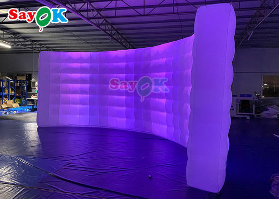 دیوار منحنی چند رنگی با نوار LED